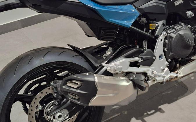 2026 BMW F 900 R