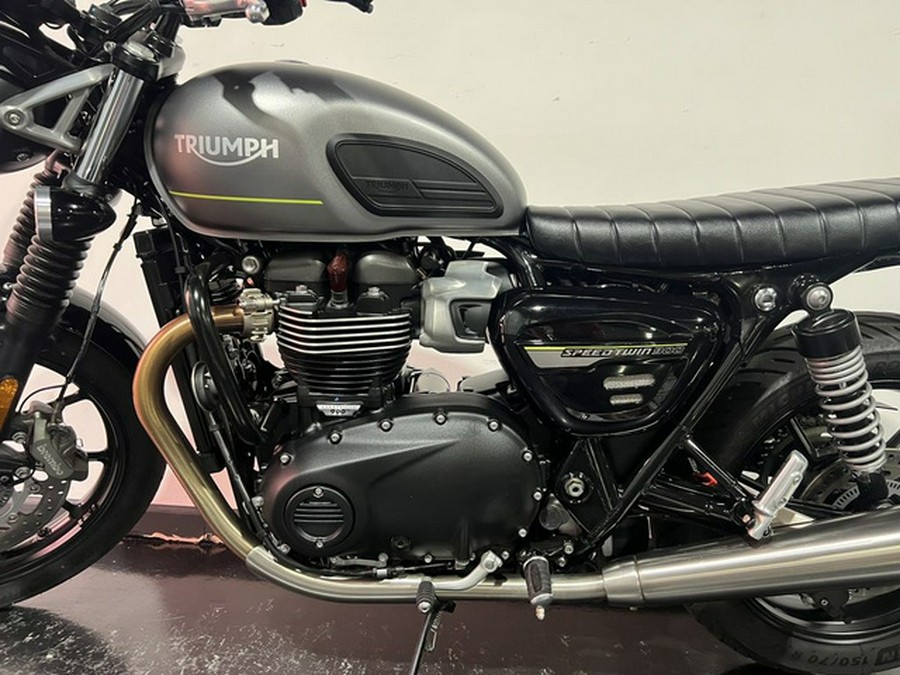 2023 Triumph Speed Twin 900 Matte Silver Ice