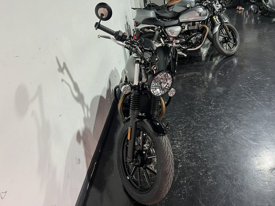 2023 Triumph Speed Twin 900 Matte Silver Ice