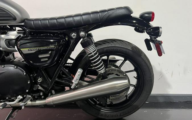 2023 Triumph Speed Twin 900 Matte Silver Ice