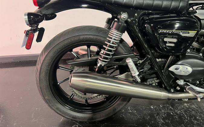 2023 Triumph Speed Twin 900 Matte Silver Ice