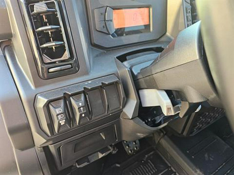 2026 Can-Am Defender MAX Limited HD11