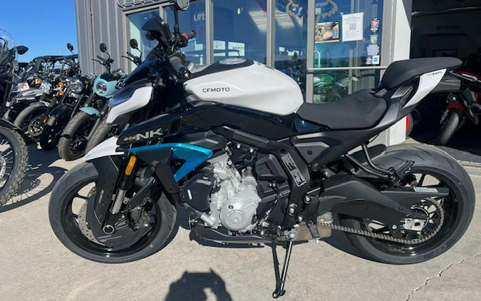 2026 CFMOTO NK 675