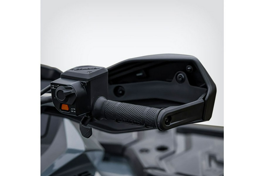 2025 CFMOTO CForce 800 Touring