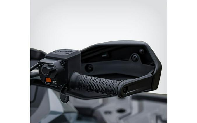 2025 CFMOTO CForce 800 Touring