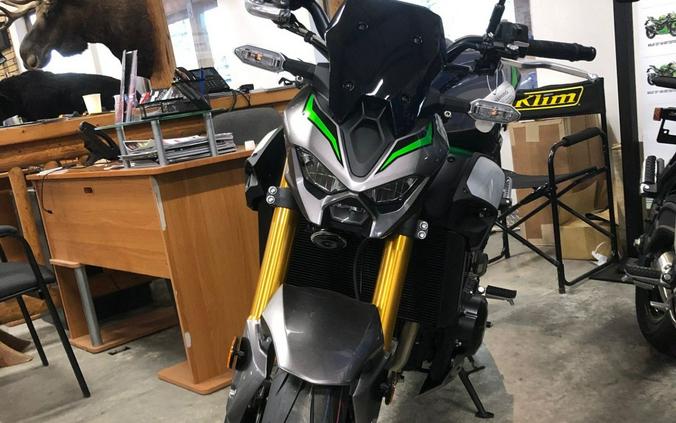 2025 Kawasaki Z900 SE ABS