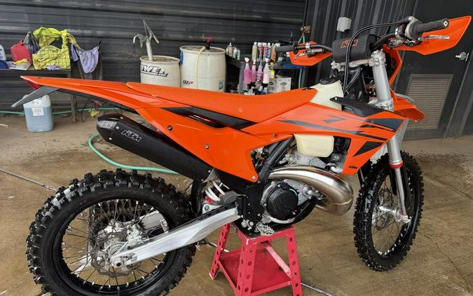 2025 KTM 300 XC-W