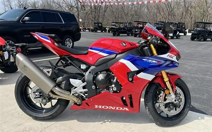 2026 Honda CBR1000RR-R Fireblade SP
