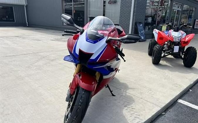 2026 Honda CBR1000RR-R Fireblade SP