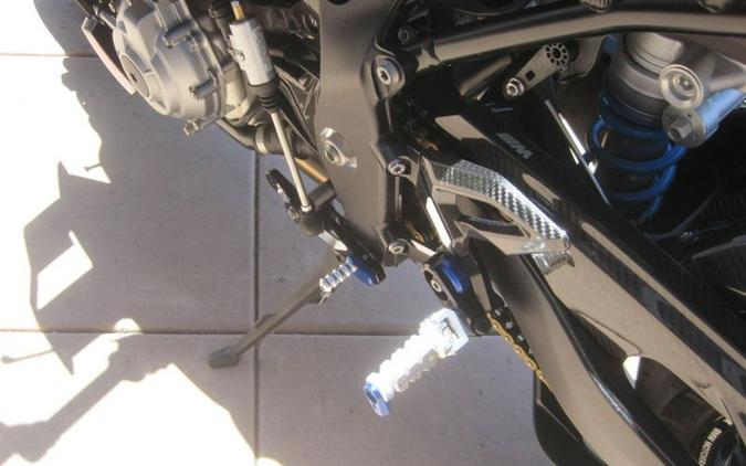 2024 BMW M 1000 R
