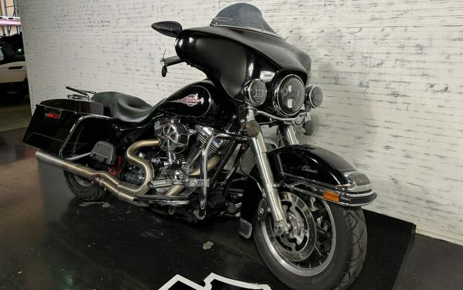 2008 Harley-Davidson Electra Glide® Classic w/ Performance Bagger Styling!