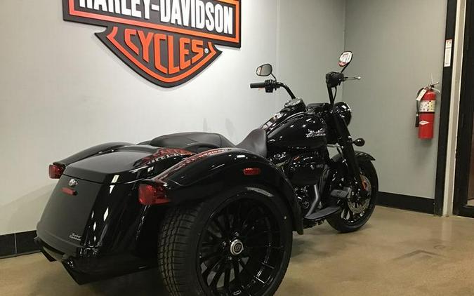 2023 Harley-Davidson® FLRT - Freewheeler®