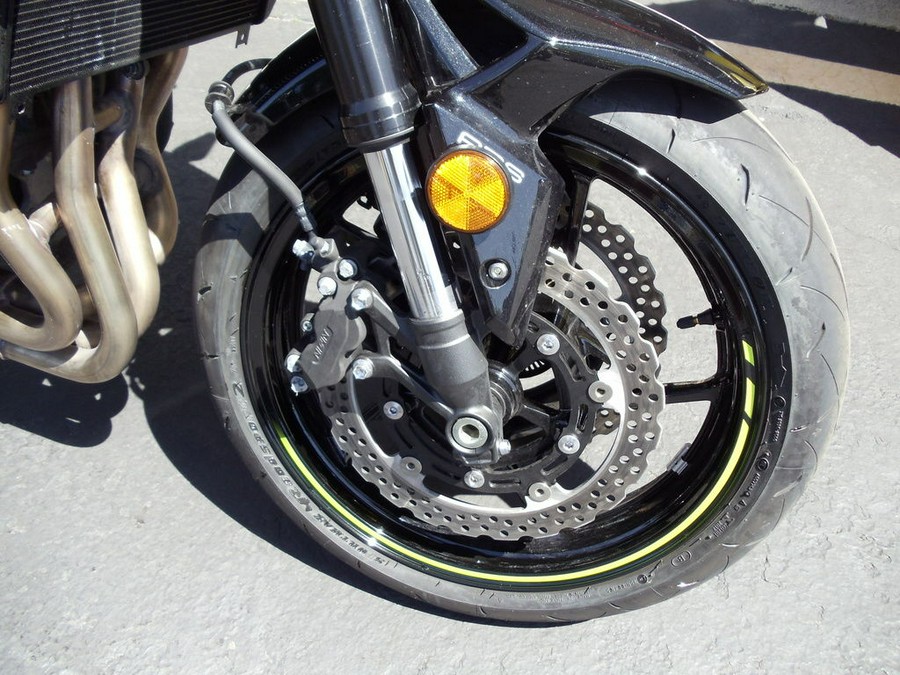 2024 Kawasaki Z900 ABS Metallic Spark Black/Metallic Matte Dark Gray