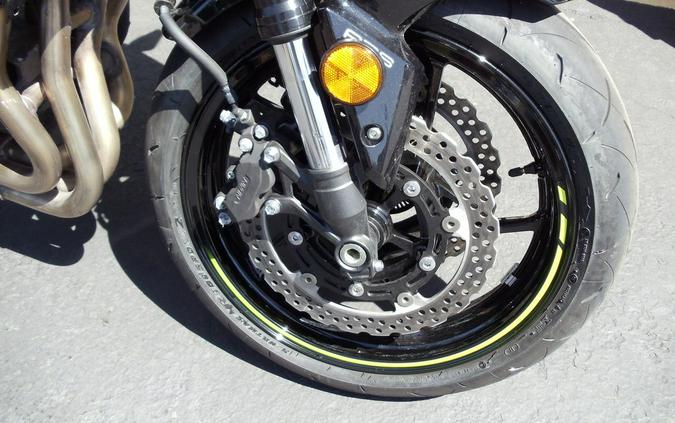 2024 Kawasaki Z900 ABS Metallic Spark Black/Metallic Matte Dark Gray