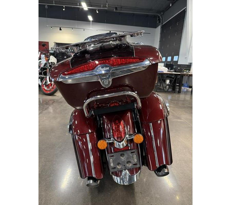 2021 Indian Motorcycle® Roadmaster® Maroon Metallic/Crimson Metallic