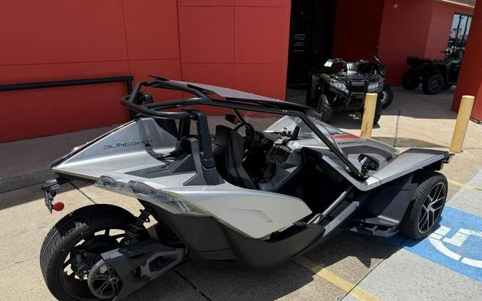 2016 Polaris Slingshot® Reverse Trike SL Turbo Silver