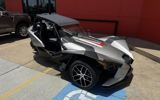 2016 Polaris Slingshot® Reverse Trike SL Turbo Silver