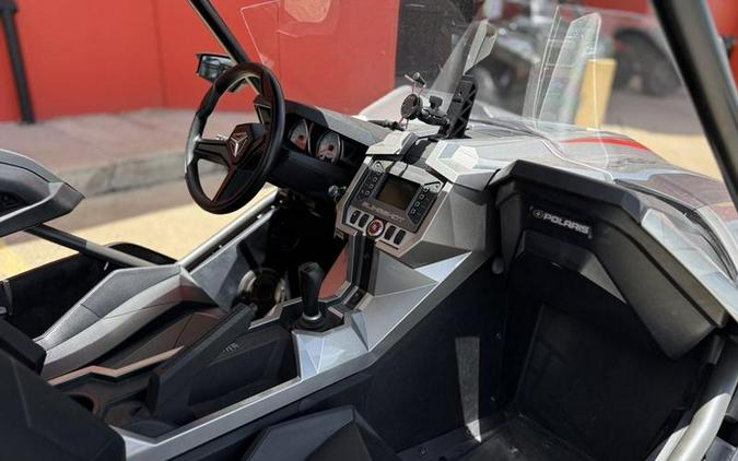 2016 Polaris Slingshot® Reverse Trike SL Turbo Silver