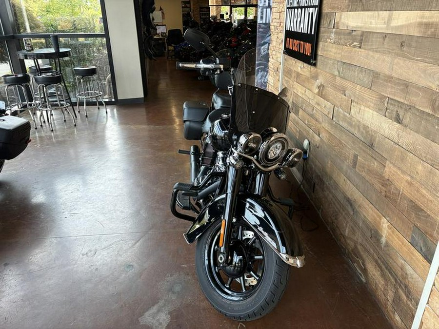 2025 Harley-Davidson® FLHC - Heritage Classic