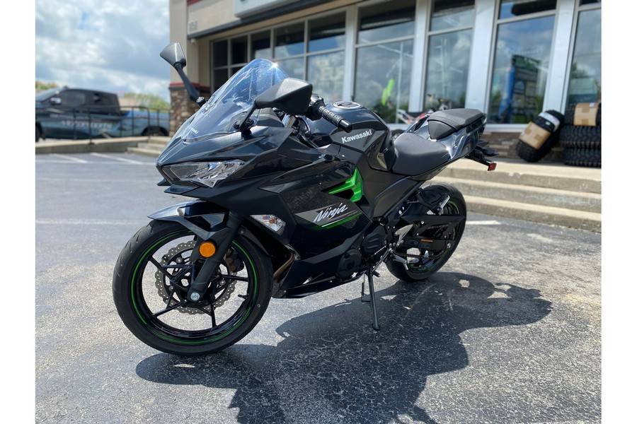 2023 Kawasaki Ninja® 400