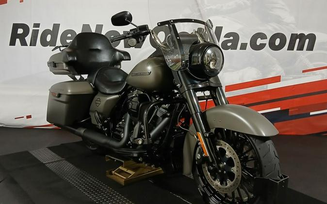 2019 Harley-Davidson® FLHRXS - Road King® Special