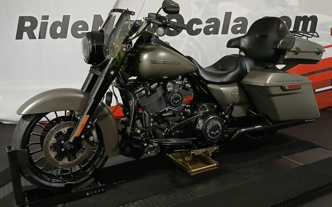 2019 Harley-Davidson® FLHRXS - Road King® Special