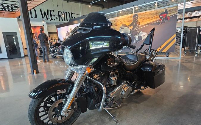 FLHX 2021 Street Glide®