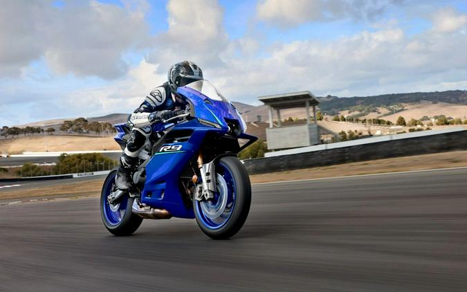 2027 Yamaha Motor Corp., USA YZF-R9