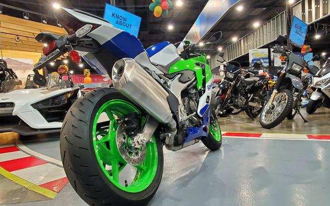 2024 Kawasaki NINJA ZX-4RR 40TH ANNIVERSARY EDITION ABS