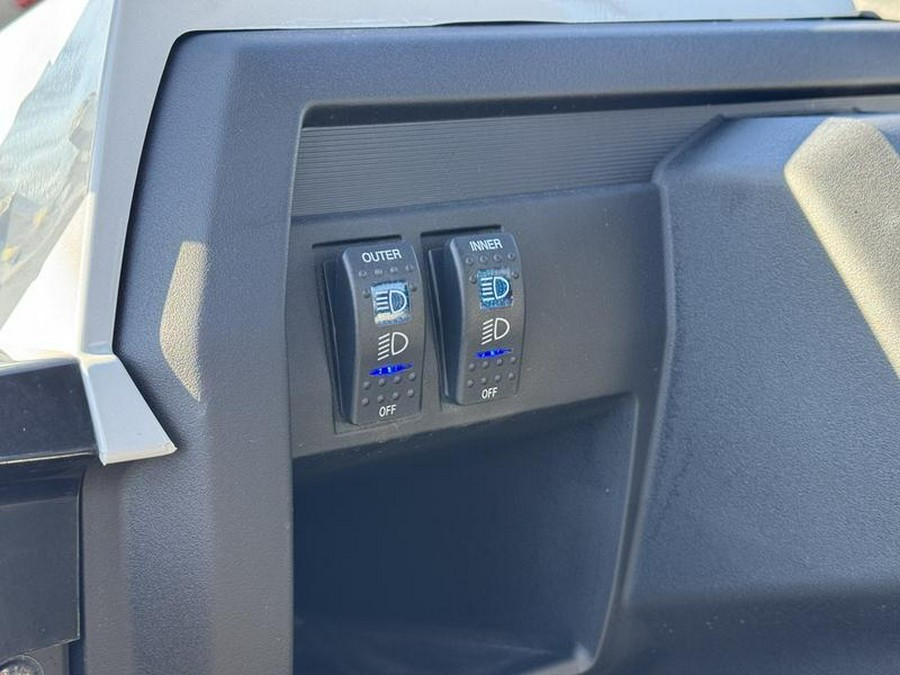 2025 Kawasaki Teryx4™ S LE