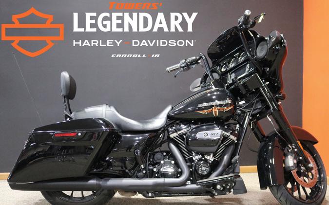 2018 Harley-Davidson® Street Glide® Special Vivid Black