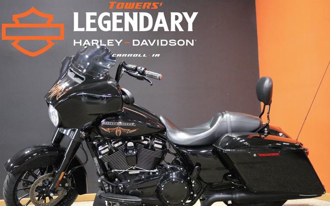 2018 Harley-Davidson® Street Glide® Special Vivid Black