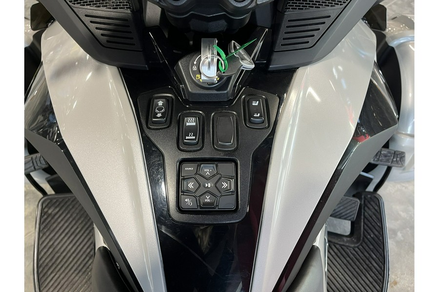 2021 Can-Am Spyder RT