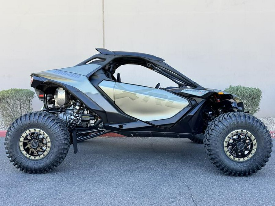 2026 Can-Am® Maverick R X rc with Smart-Shox
