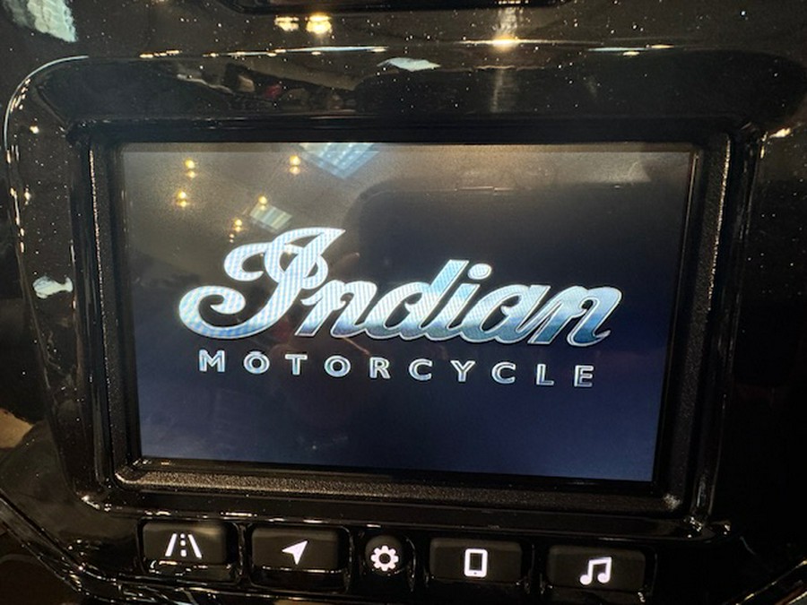 2025 Indian Motorcycle® Roadmaster® PowerPlus 112 Dark Horse®