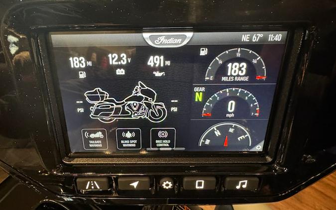 2025 Indian Motorcycle® Roadmaster® PowerPlus 112 Dark Horse®