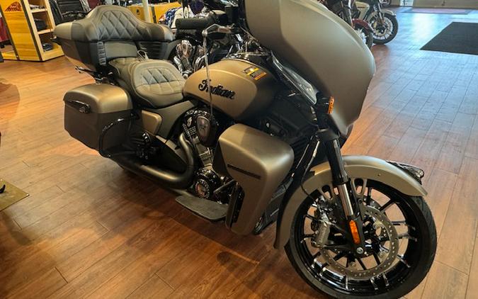 2025 Indian Motorcycle® Roadmaster® PowerPlus 112 Dark Horse®