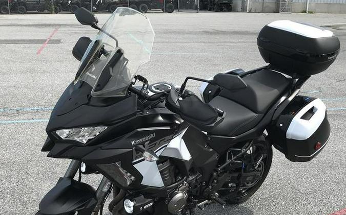 2019 Kawasaki Versys® 1000 SE LT+