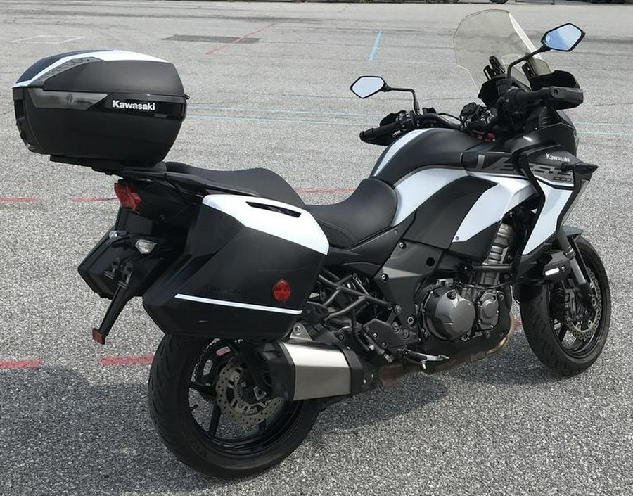 2019 Kawasaki Versys® 1000 SE LT+
