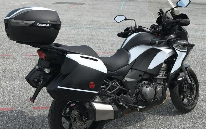 2019 Kawasaki Versys® 1000 SE LT+
