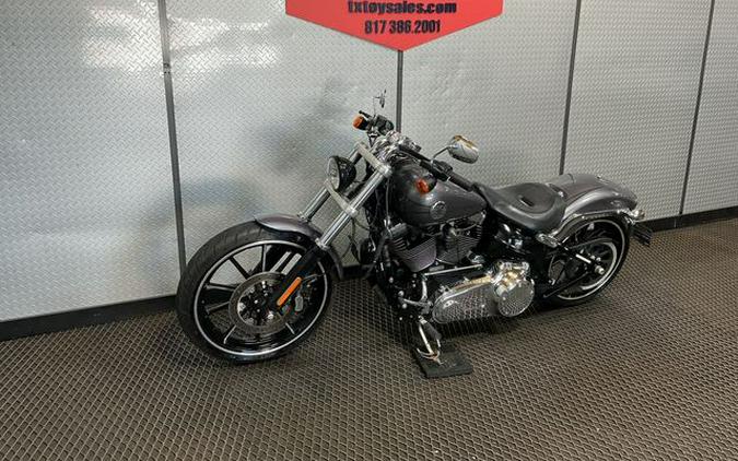 2015 Harley-Davidson Softail Breakout