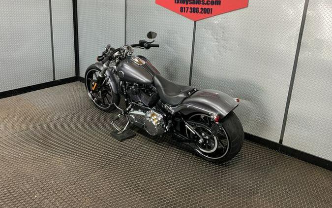 2015 Harley-Davidson Softail Breakout