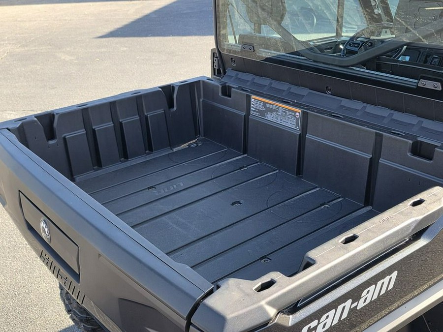 2026 Can-Am Defender XT CAB HD11