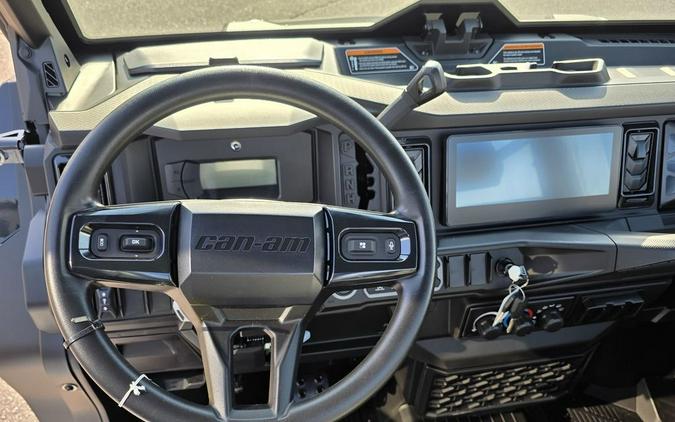 2026 Can-Am Defender XT CAB HD11