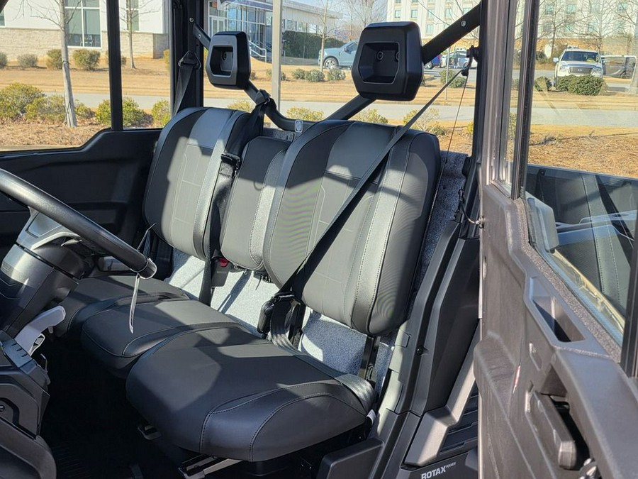 2026 Can-Am Defender XT CAB HD11