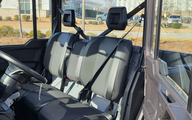 2026 Can-Am Defender XT CAB HD11