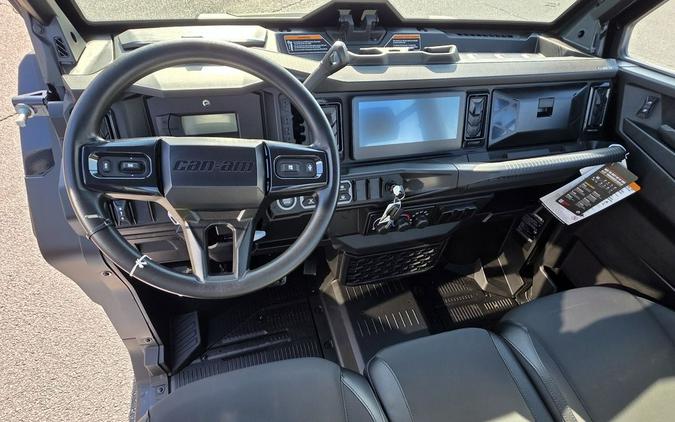 2026 Can-Am Defender XT CAB HD11