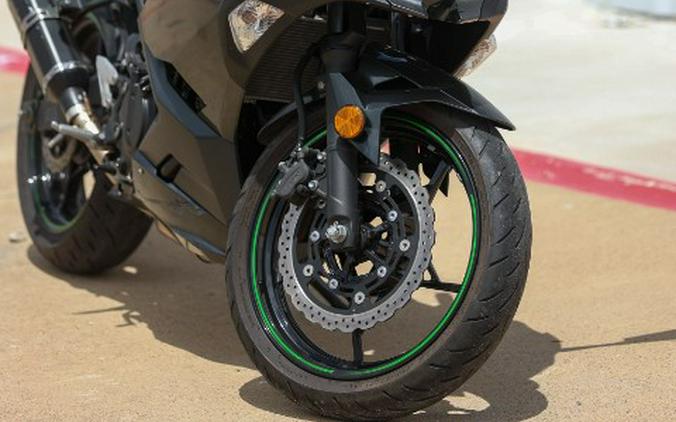 2023 Kawasaki Ninja 400