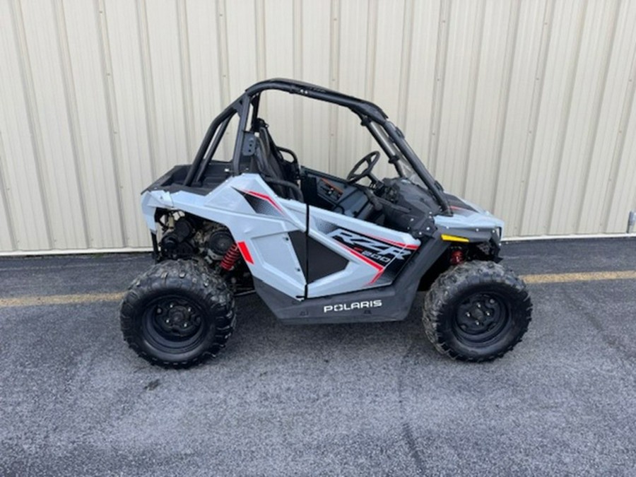 2024 Polaris RZR 200 EFI