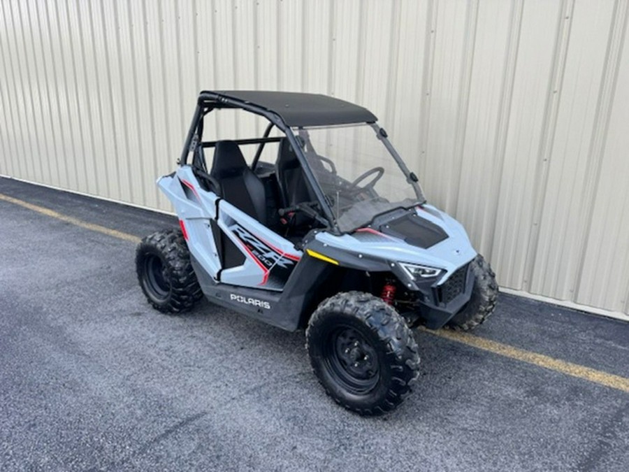 2024 Polaris RZR 200 EFI
